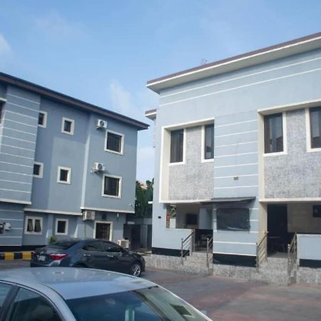 Kay Luxury Suites Uyo Kültér fotó
