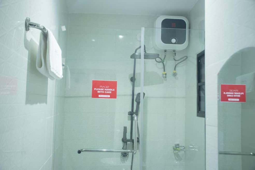 Kay Luxury Suites Uyo Kültér fotó