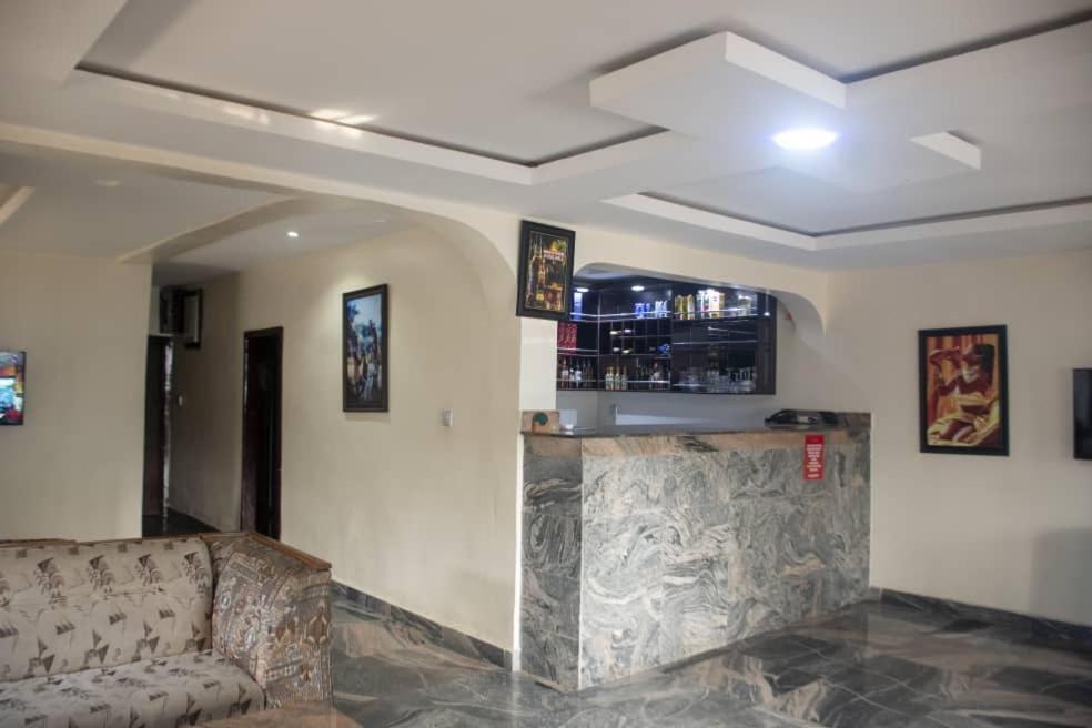 Kay Luxury Suites Uyo Kültér fotó