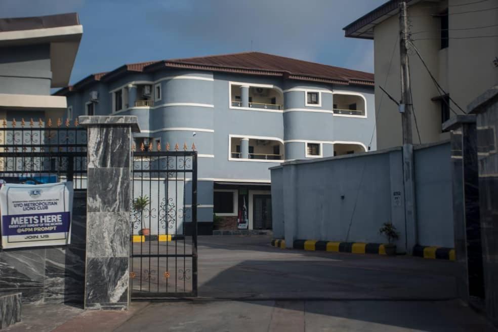 Kay Luxury Suites Uyo Kültér fotó
